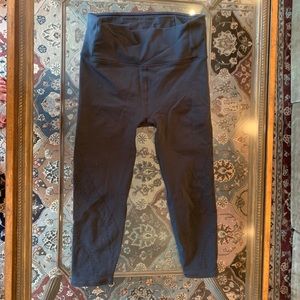 Lululemon cropped dark teal/blue leggings